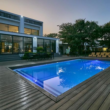 Travelodge Касане Екстер'єр фото